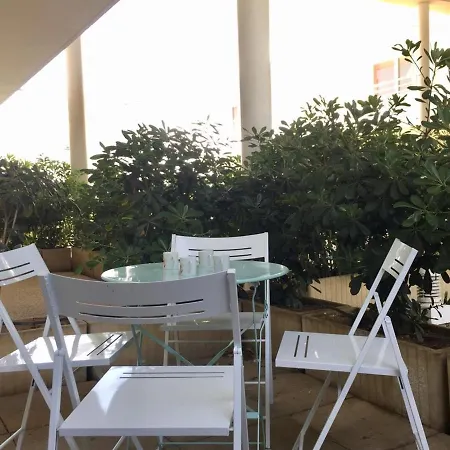 Avec Piscine, Terrasse Et Jardin Aux Minimes - La Rochelle - Fr-1-246-503