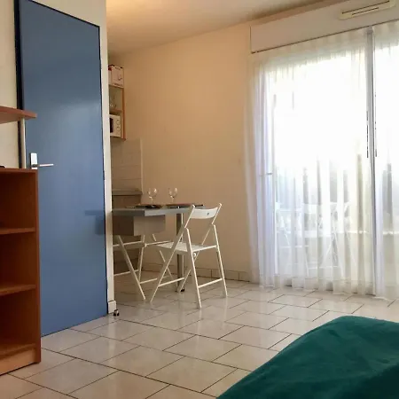Avec Piscine, Terrasse Et Jardin Aux Minimes - La Rochelle - Fr-1-246-503 *